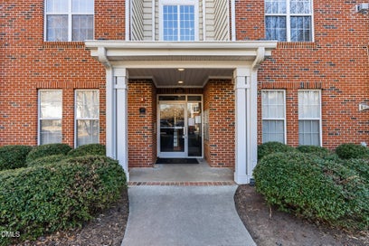 623 Ives Court Chapel Hill NC 27514