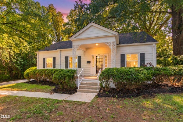 3123 W FRIENDLY AVE, GREENSBORO, NC 27408 - Image c29e6b4e1b9c96ae704dd705bbeb8497/1245781958
