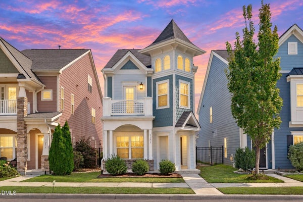 1277 RUSSET LN, APEX, NC 27523 - Image c2a44fcc2142bfd584cbdec26d171510/2104039037