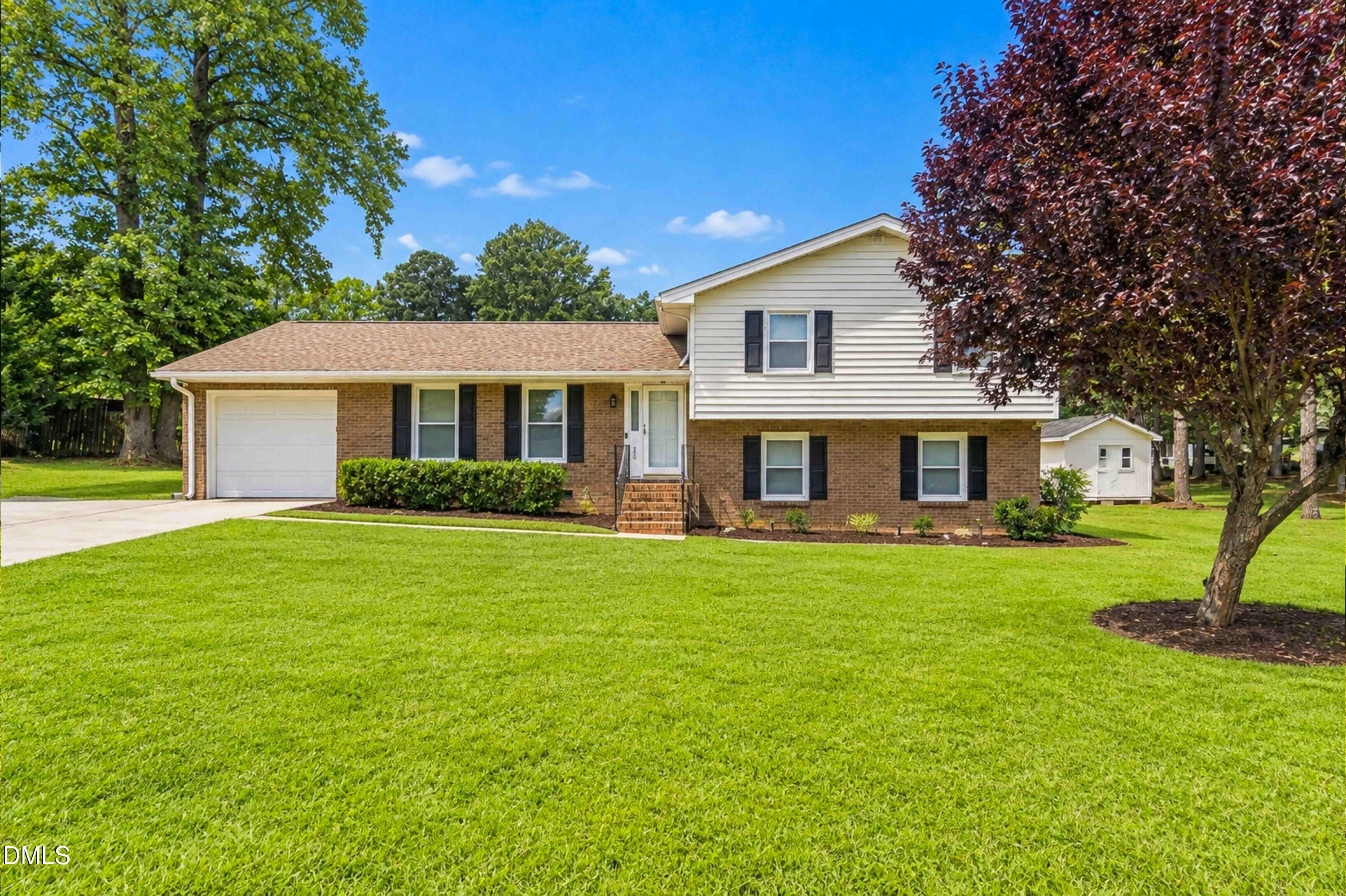 1600 Edgebrook Drive