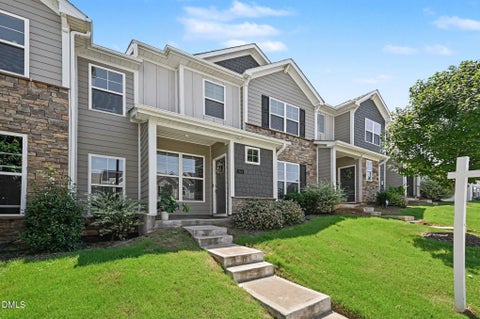 Photo of 904 James J Freeland Memorial Drive, Hillsborough, NC 27278 (MLS # 10187448)
