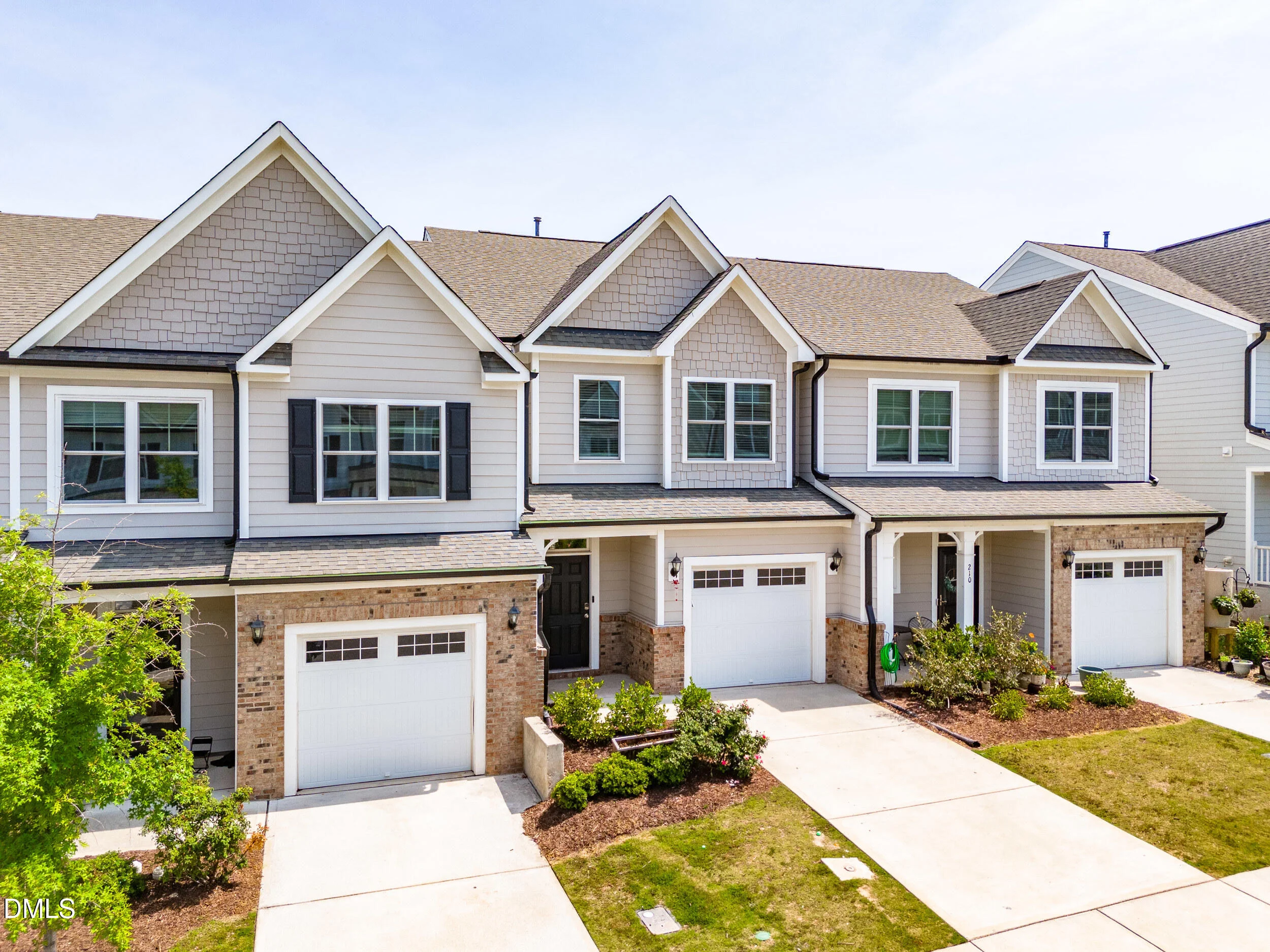 212 Marbella Grove Court