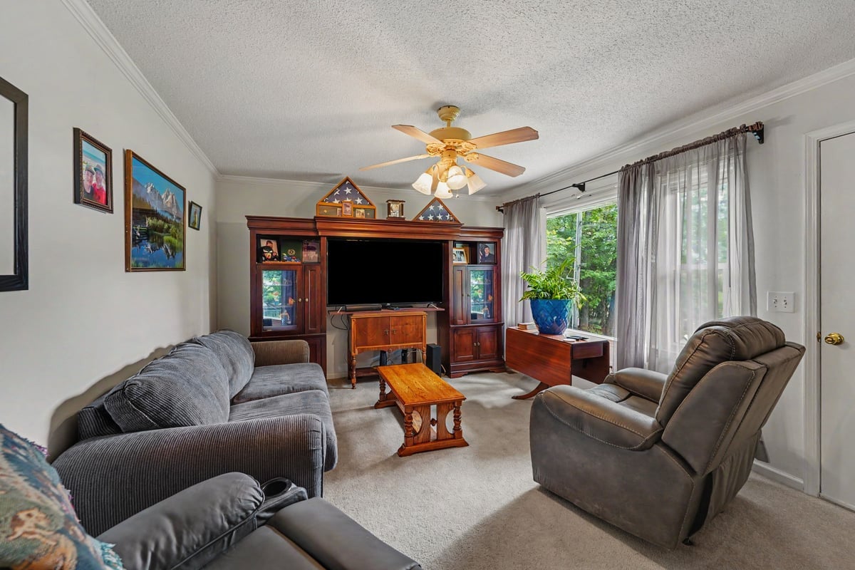 417 Circle Drive