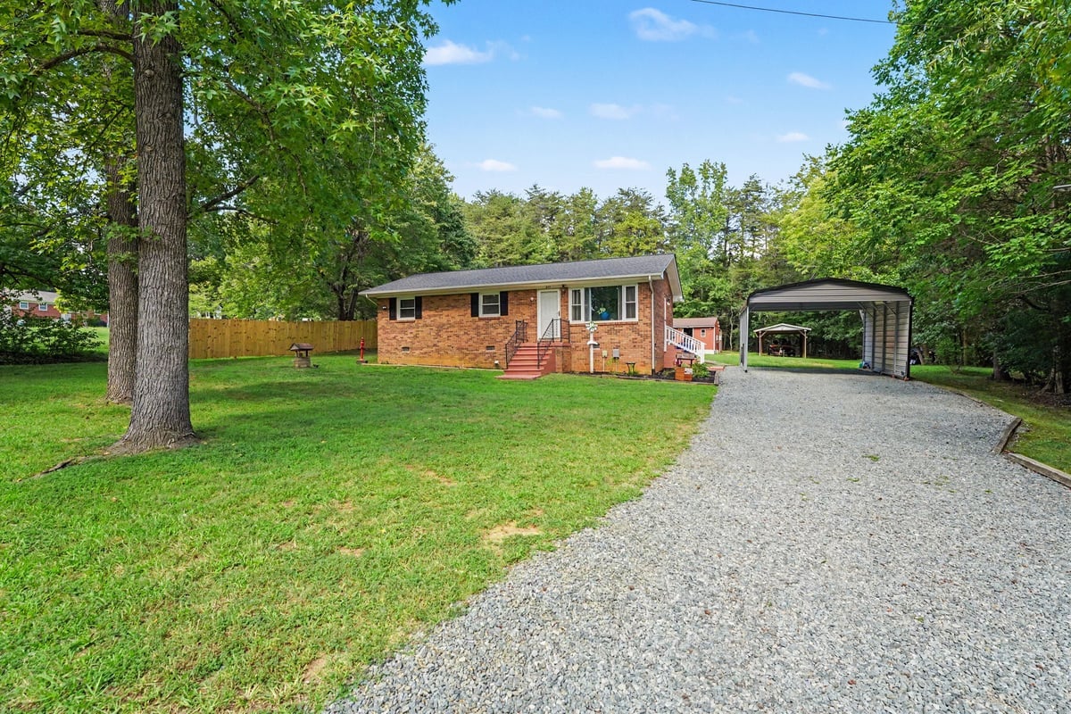 417 Circle Drive