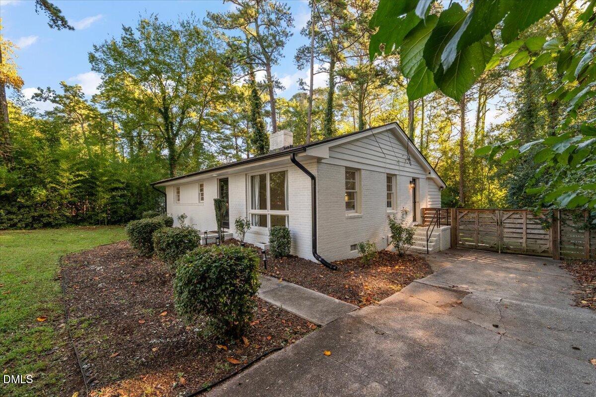2946 Glenridge Drive