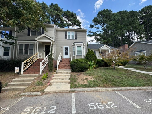 5612 DARROW DR, RALEIGH, NC 27612 - Image c3e905d8695d2cd7cc6ee72797445b0a/435207802