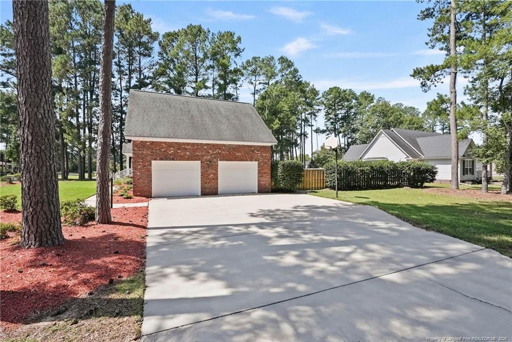 5400 Labrador Drive