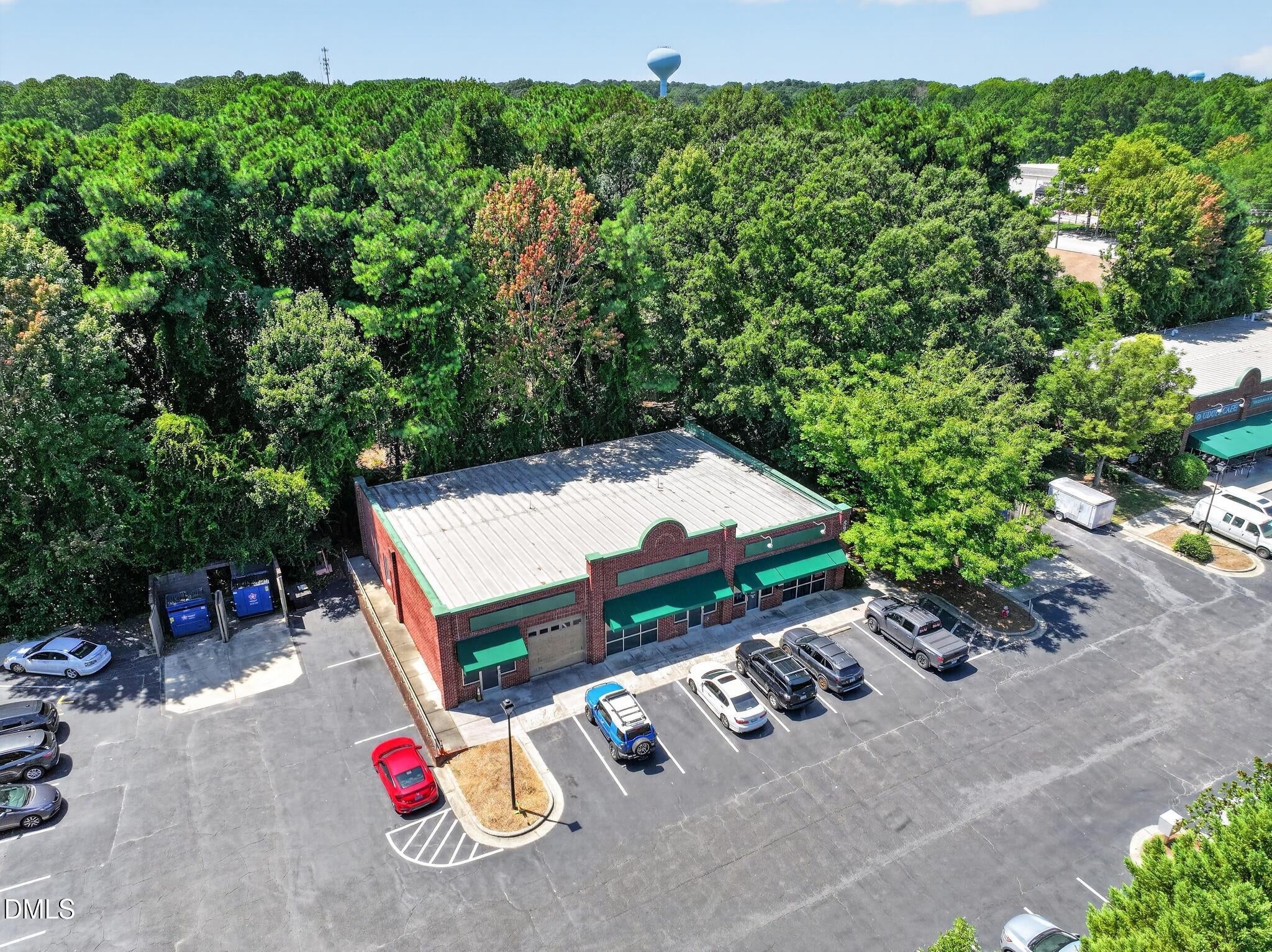 594 E Chatham Street 120, 122, 124