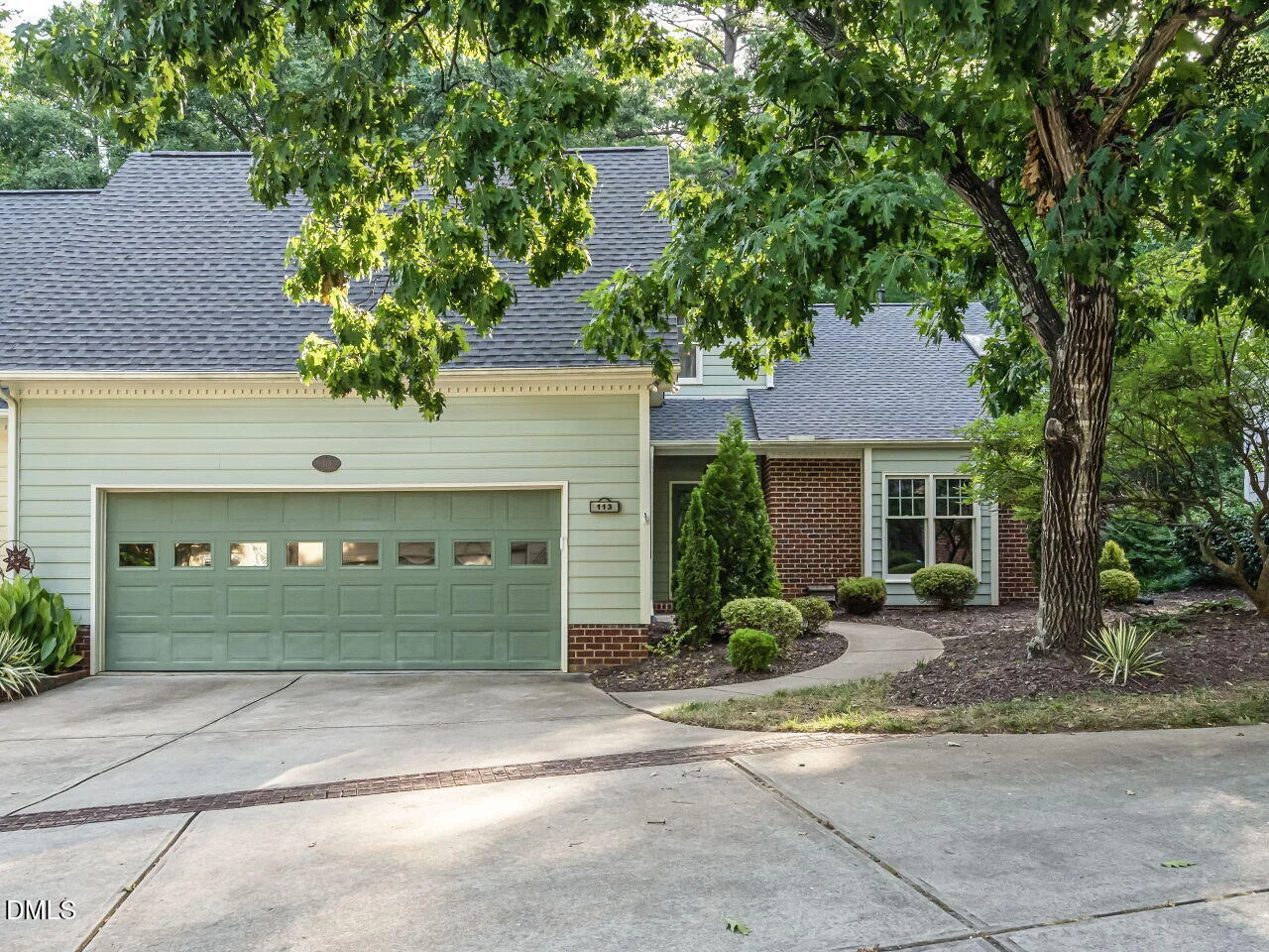 113 Prestwick Pl Place