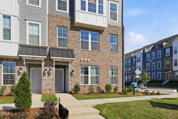 436 GASTON PARK LN 100, WAKE FOREST, NC 27587 - Image c5efe5f11d54db47e920d9f1d1b2291b/731650710