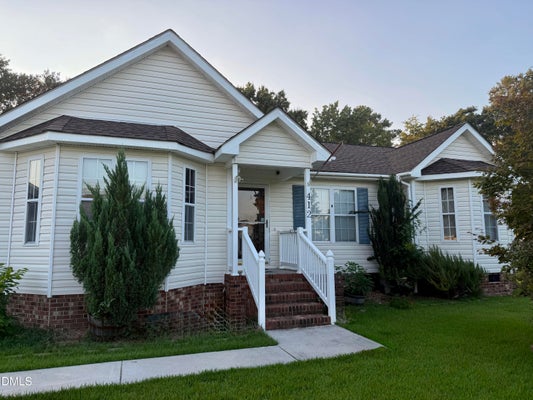 412 S WALNUT ST, PRINCETON, NC 27569 - Image c65a1dfdfc0c0938237da2684e6b676e/3074636632