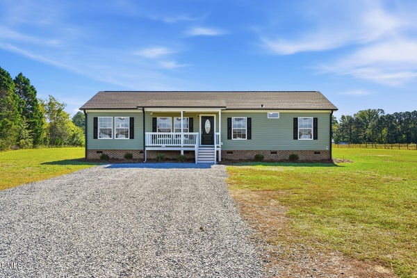 7099 MEADOWBROOK RD, BENSON, NC 27504 - Image c6f9515a0d6d1fe89709d29a4d133a79/987938428