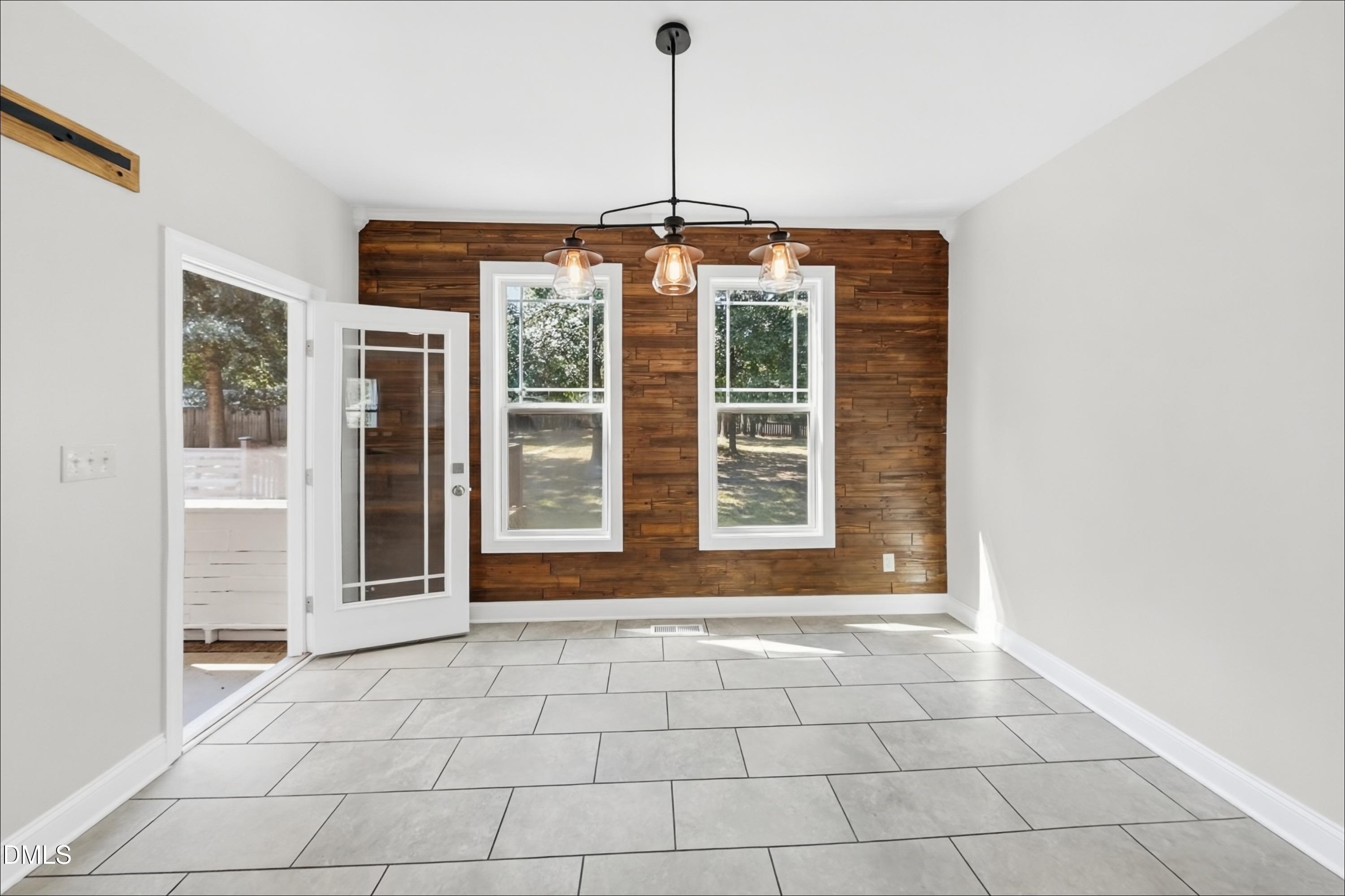 86 Cameron Pines Drive