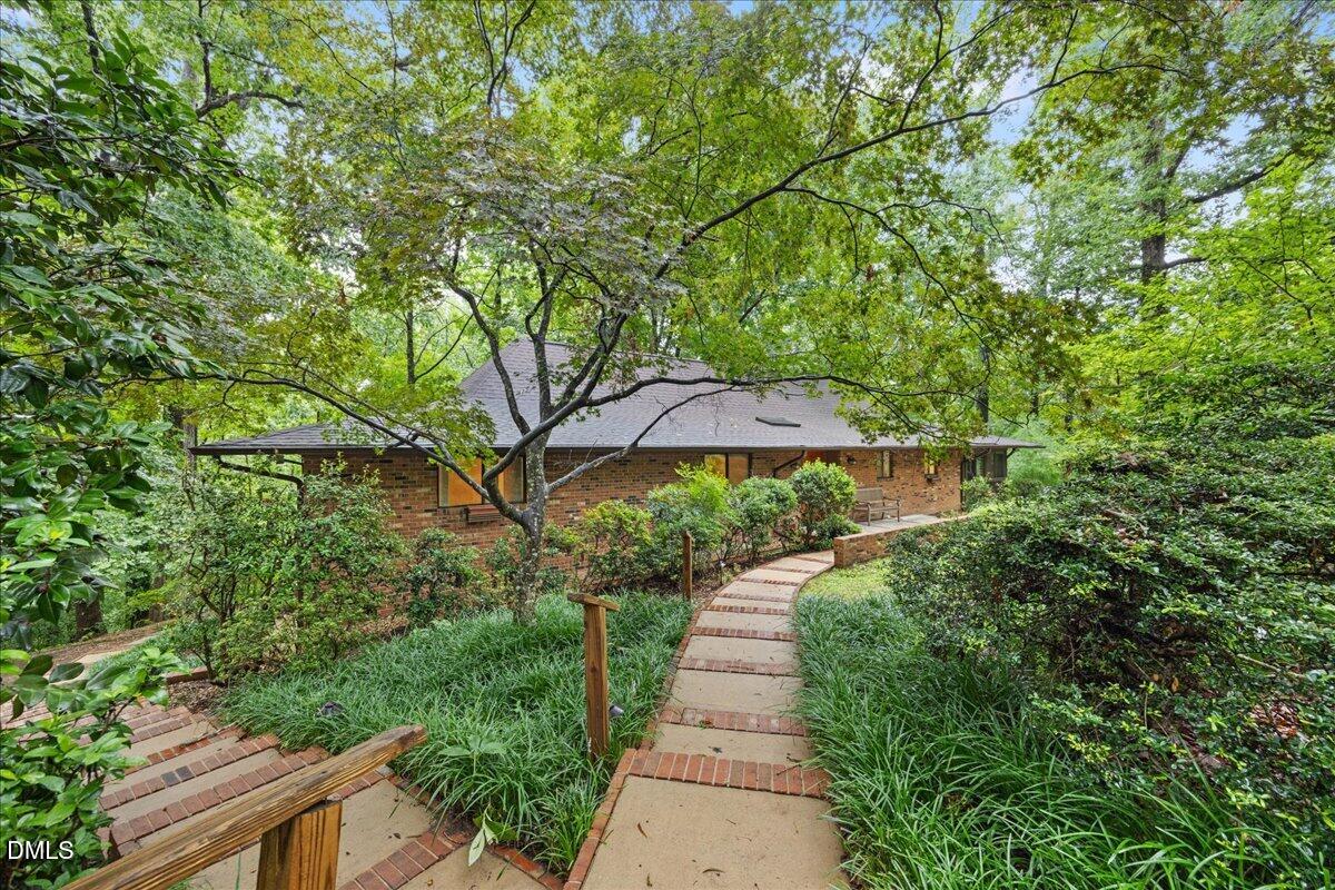 611 Greenwood Rd Exd