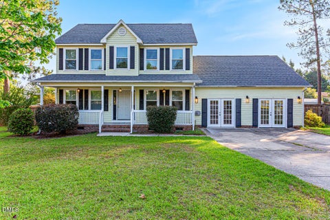 Photo of 142 Richmond Park Drive, Cameron, NC 28326 (MLS # 10182413)