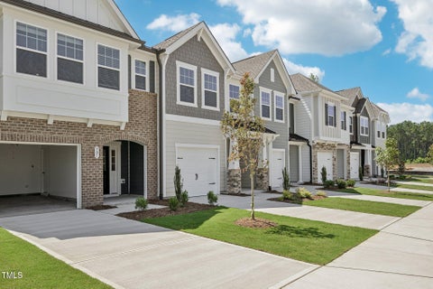 Photo for 827 Kensley Grv Lane #20