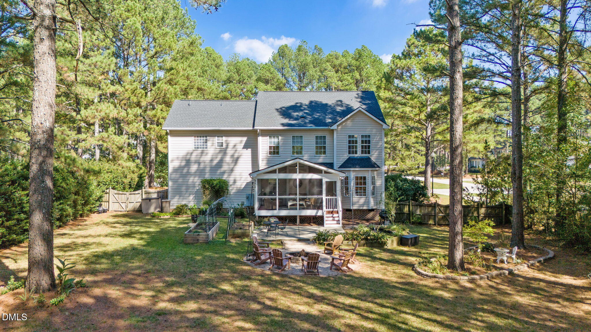 1813 Foxbrook Drive