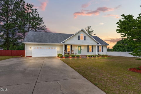 Photo of 4552 Canasta Court, Hope Mills, NC 28348 (MLS # 10164372)