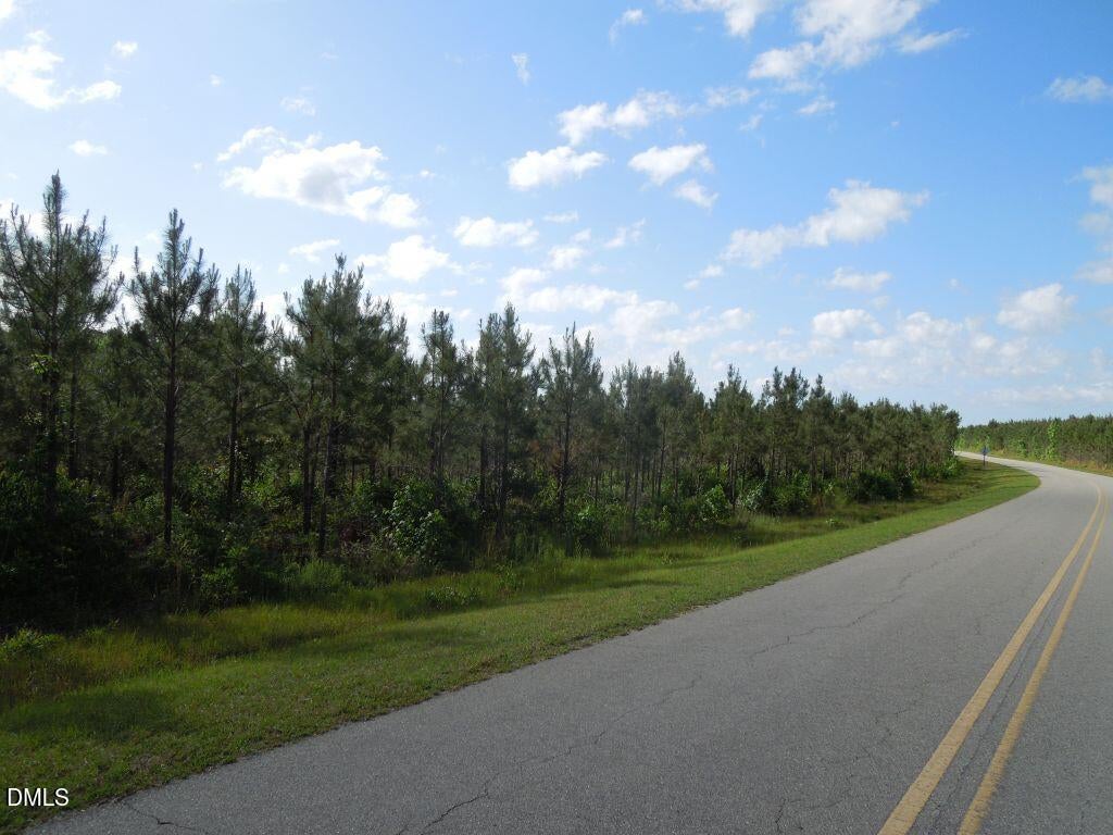000 River Road