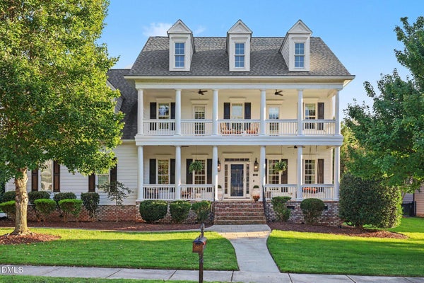 301 WEYCROFT GRANT DR, CARY, NC 27519 - Image c95728f23bbaba55a78c231b7b7d8c9a/2442085730