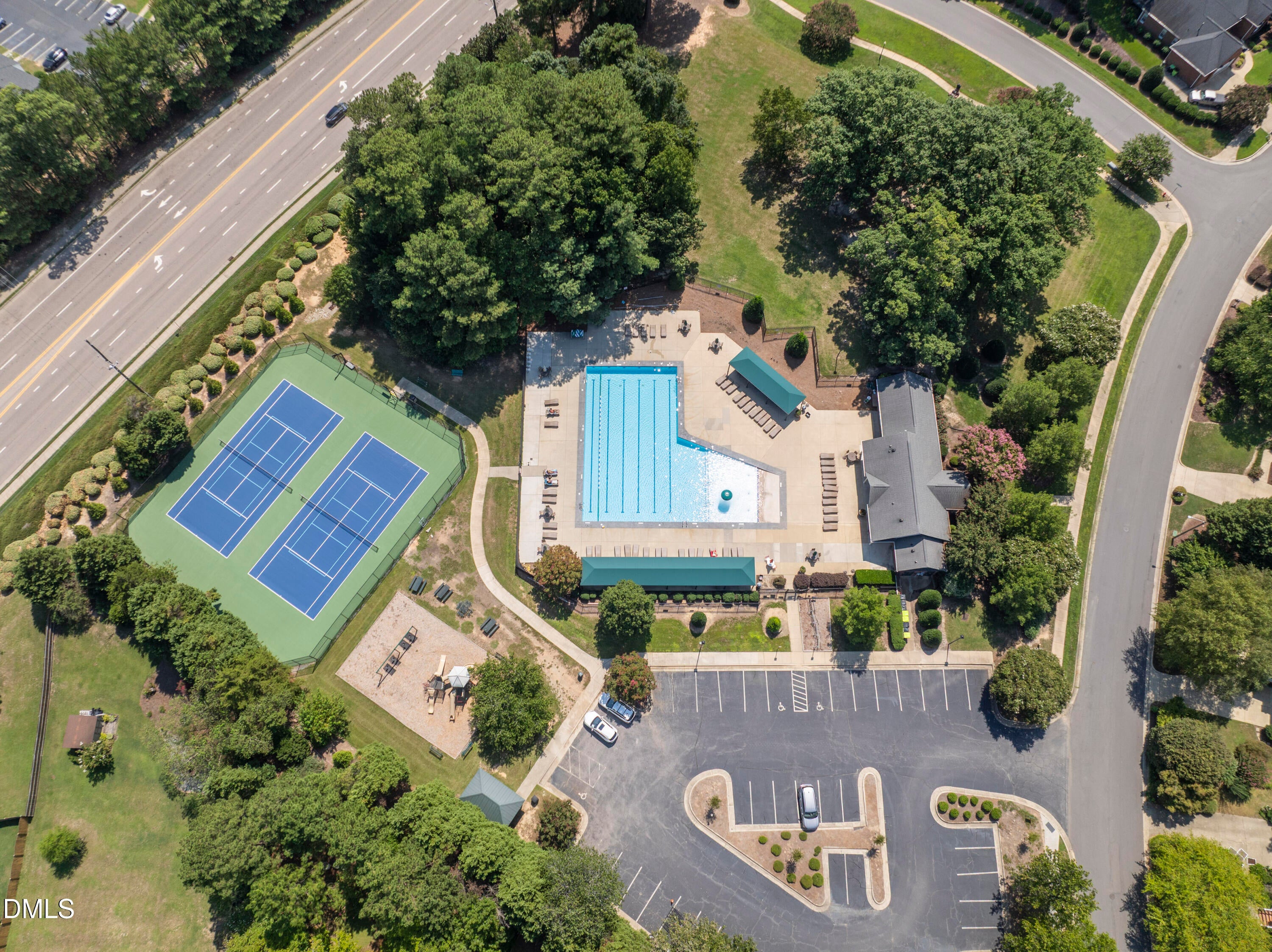 2404 Colony Woods Drive