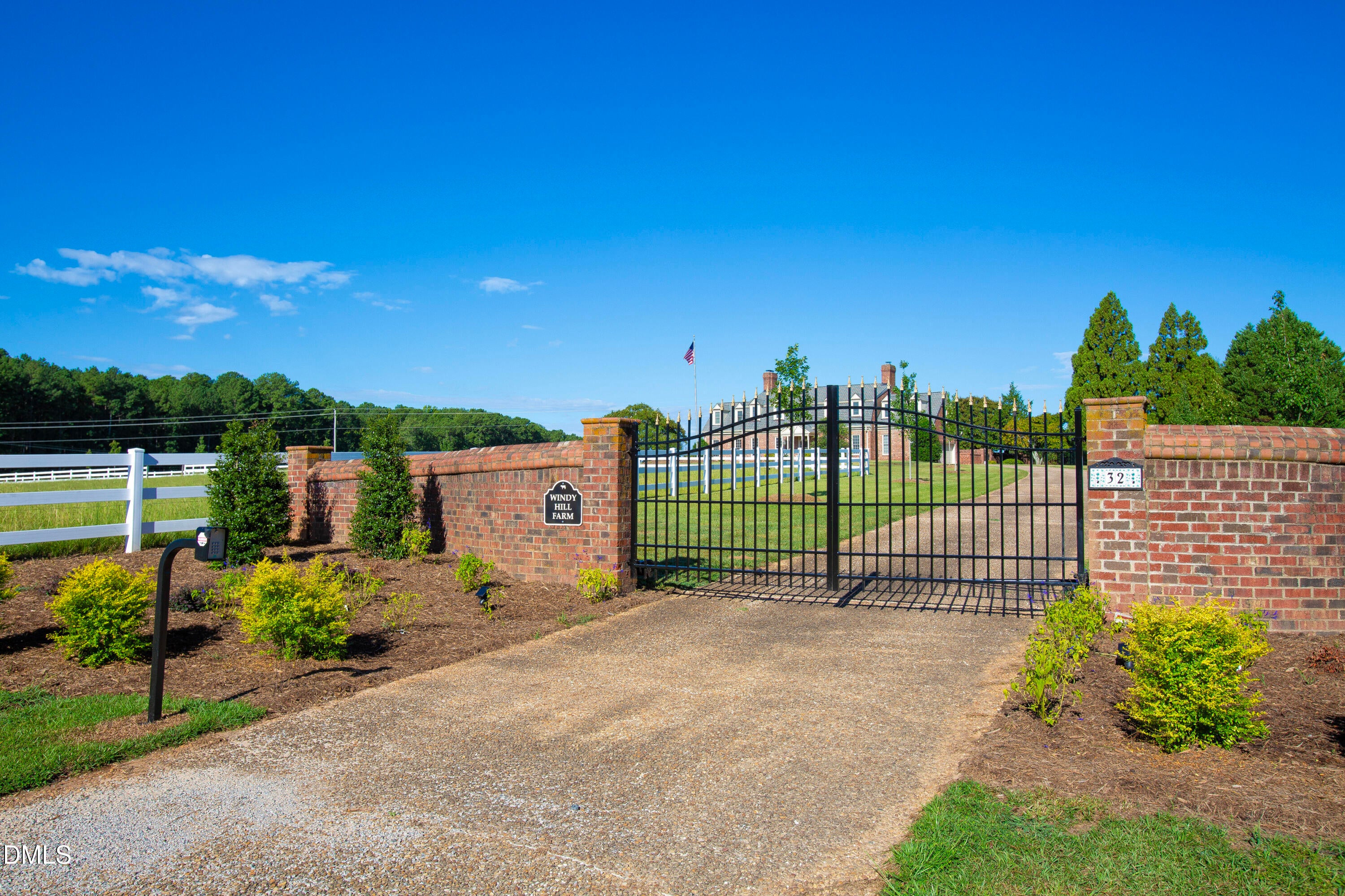 32 Wes Sandling Road