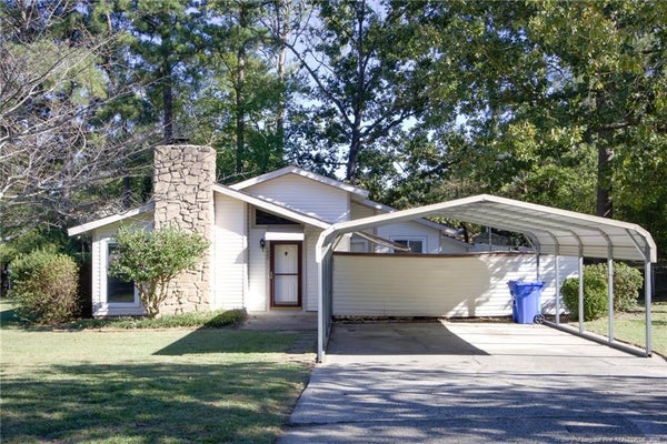 5647 MCDOUGAL DR, FAYETTEVILLE, NC 28304 - Image cb62551cb7464d8ccd069ceca05a56e5/3140838947