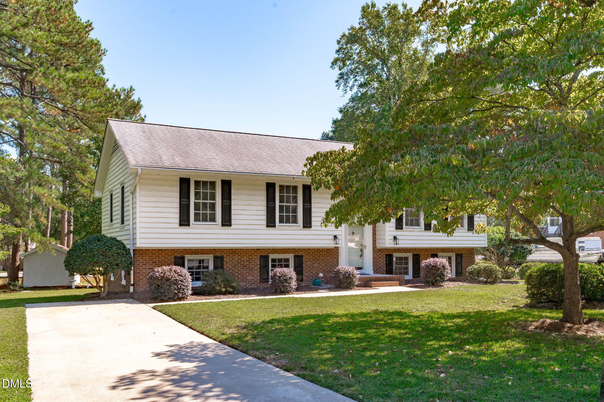 1505 Kennon