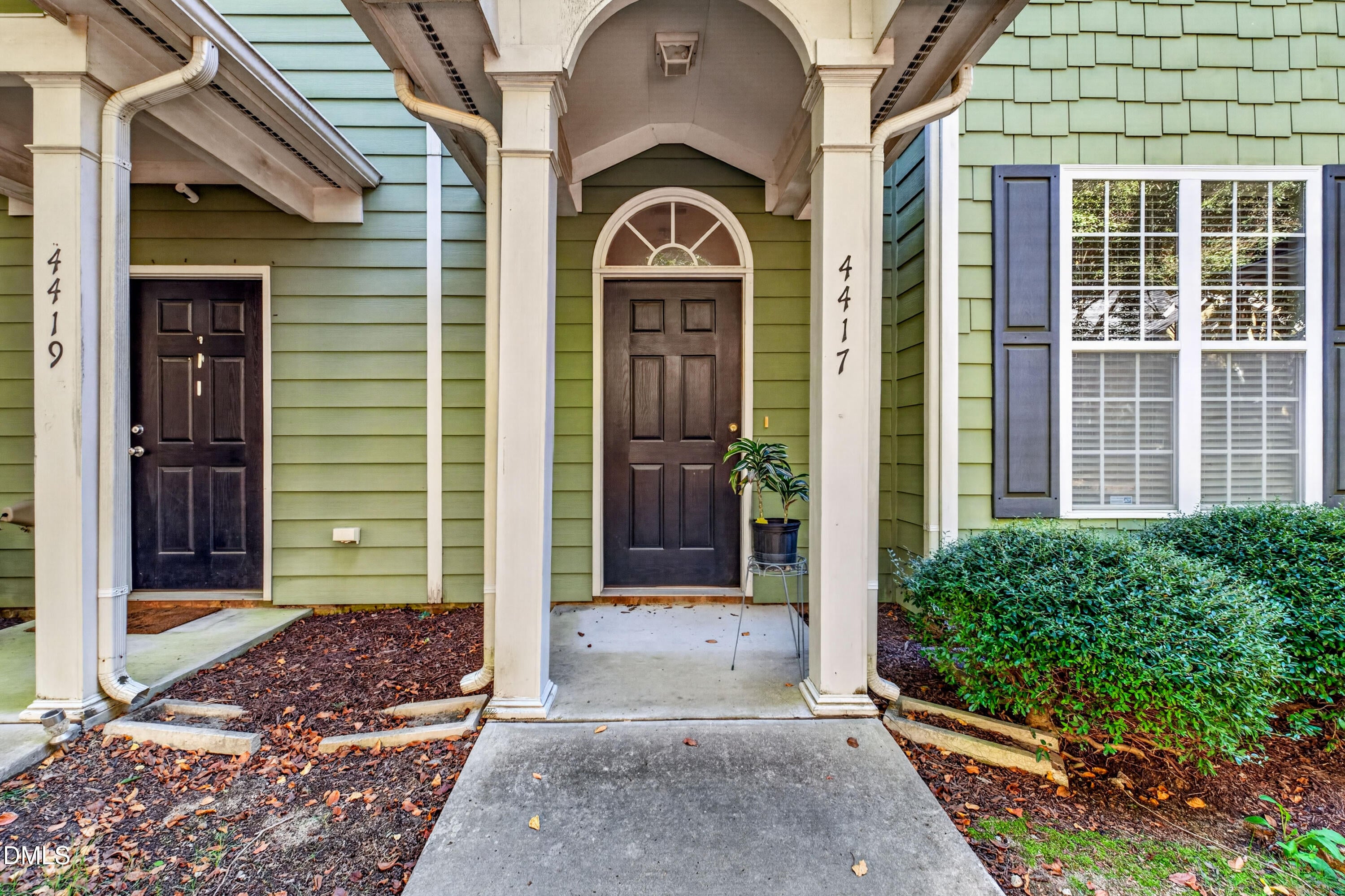 4417 Moss Garden Path
