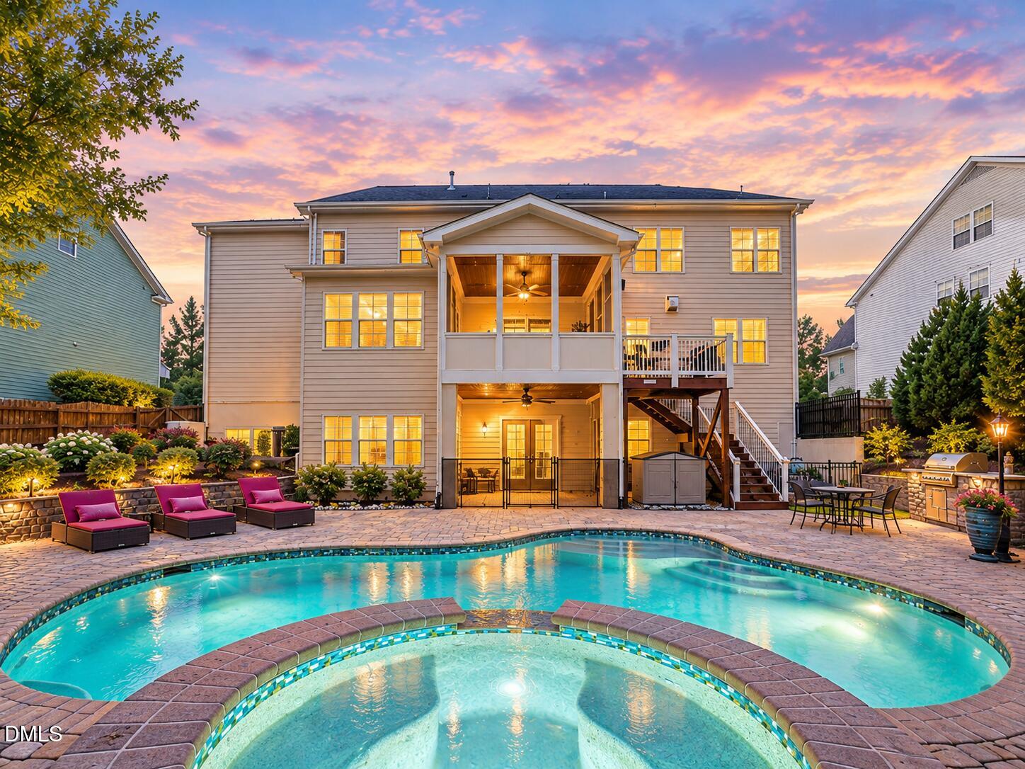 917 Cambridge Hall Loop