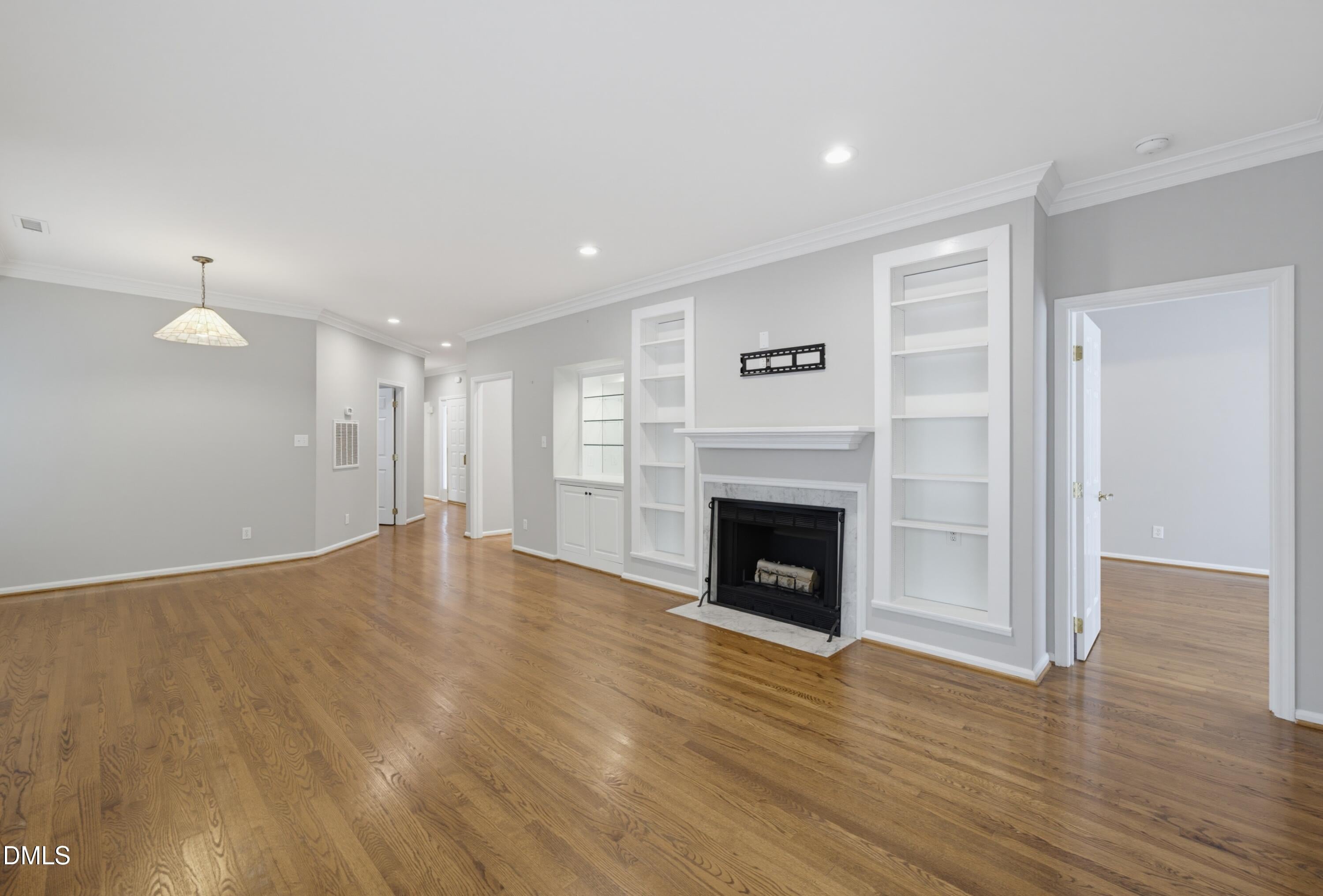 761 Bishops Park Drive 201
