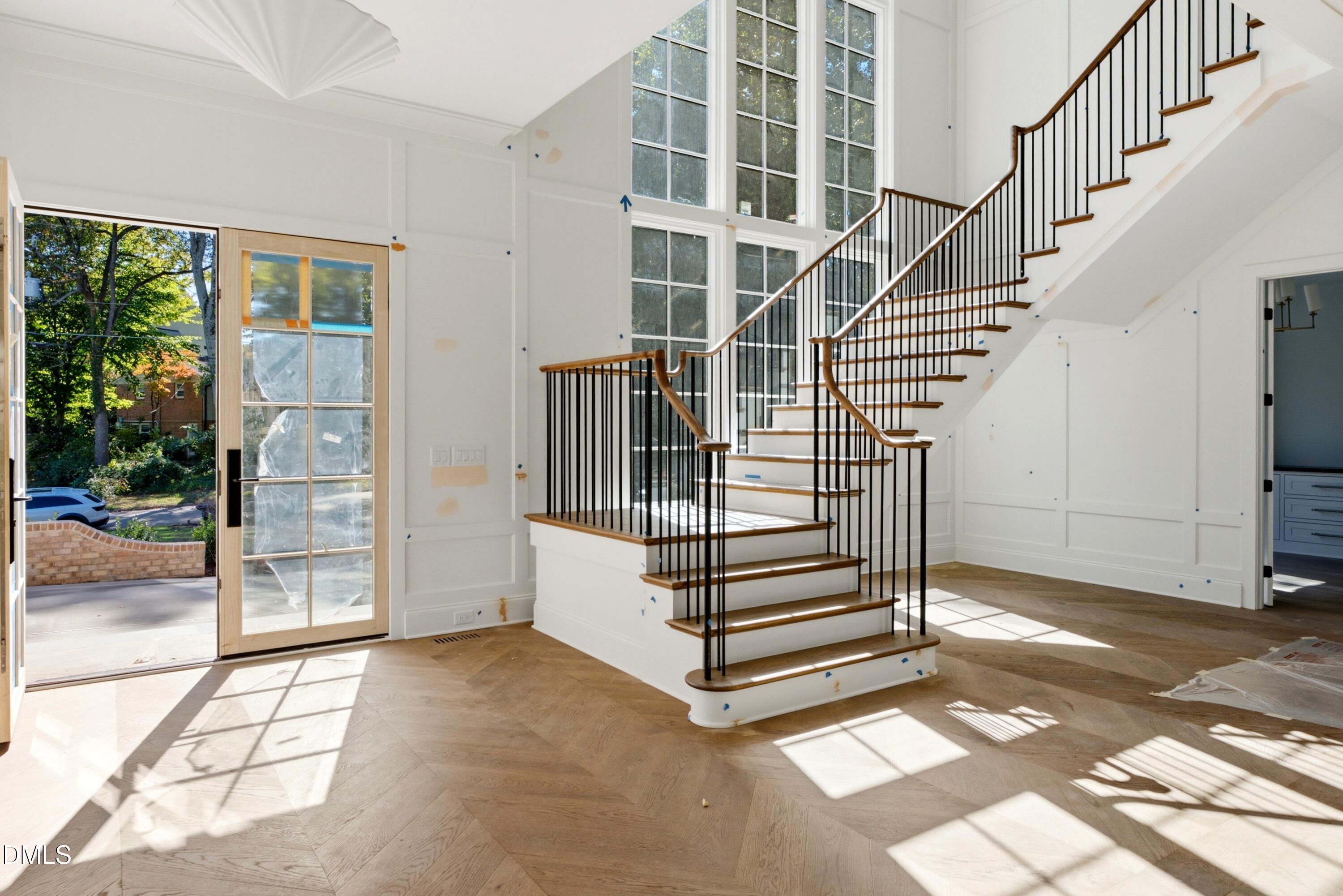 3438 Leonard Street