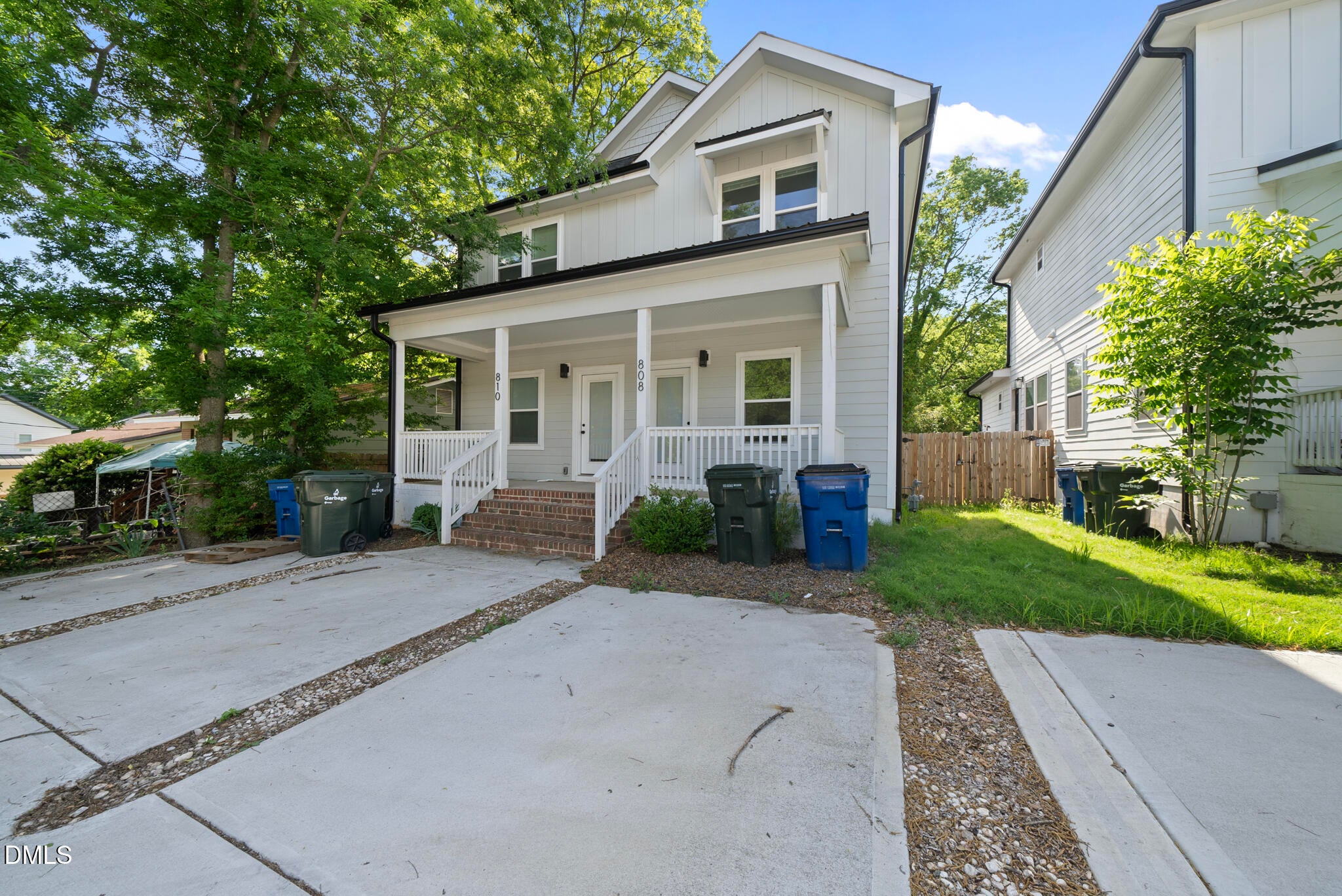 808 Vardaman Street