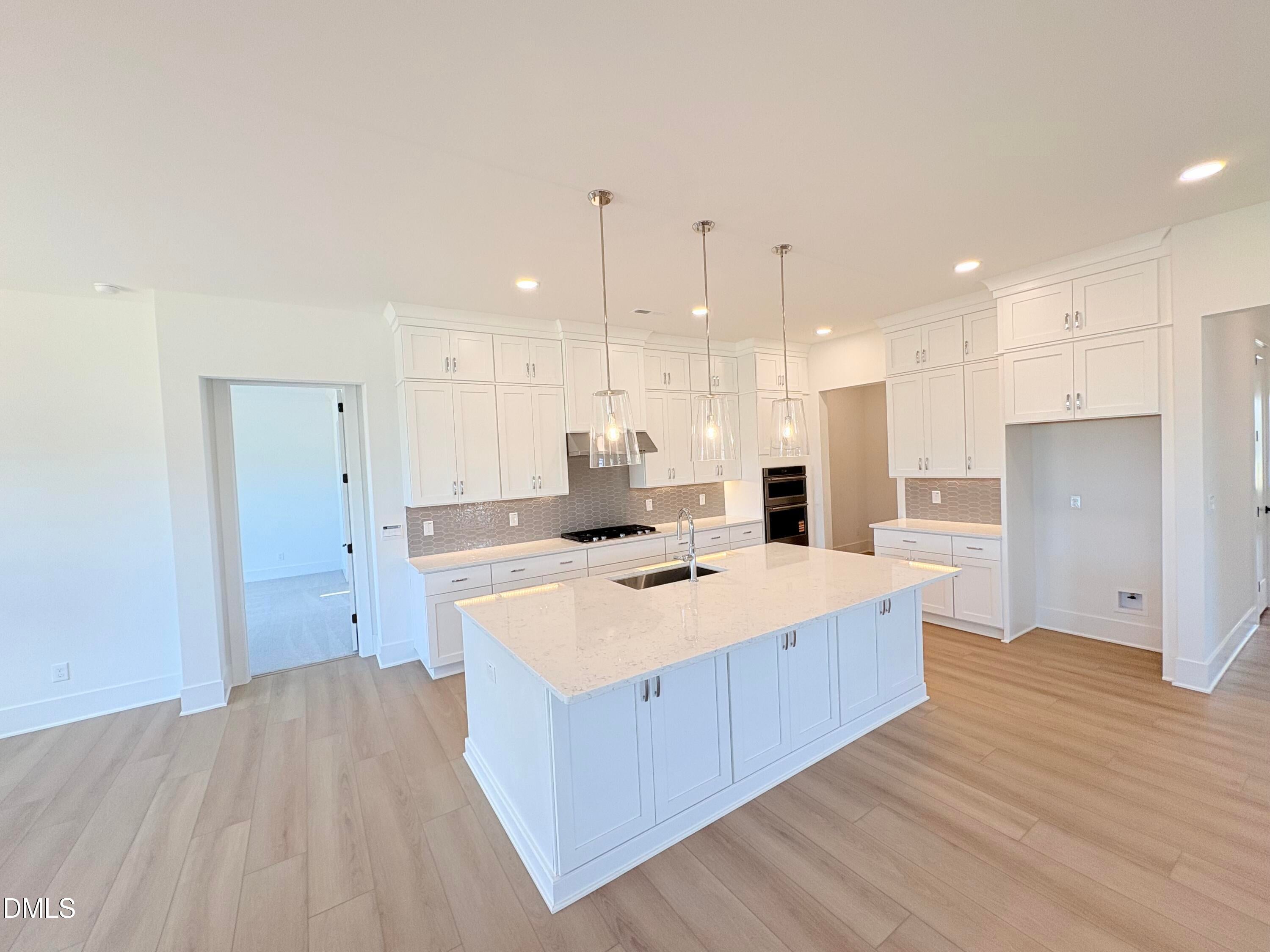 2417 Gracemount Drive 239