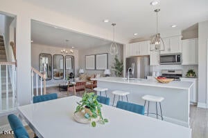90 Amaryllis Lane 128