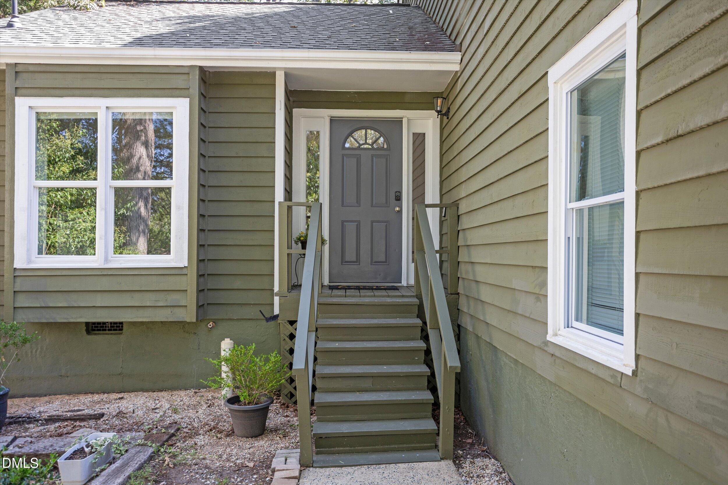 9 Lark Circle