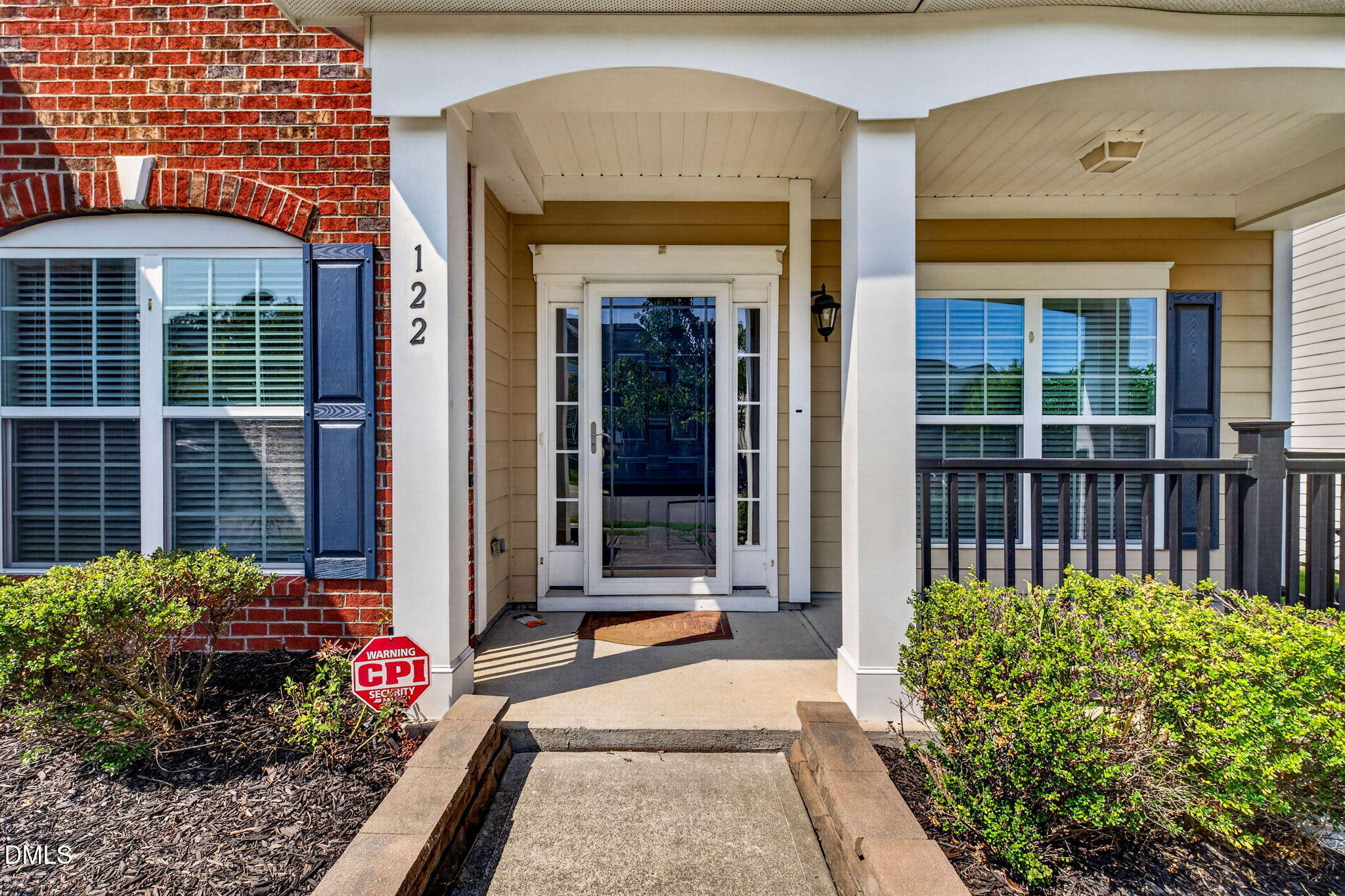 122 Windrush Lane
