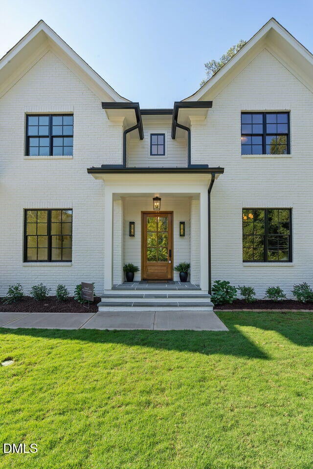 2123 Dunhill Drive