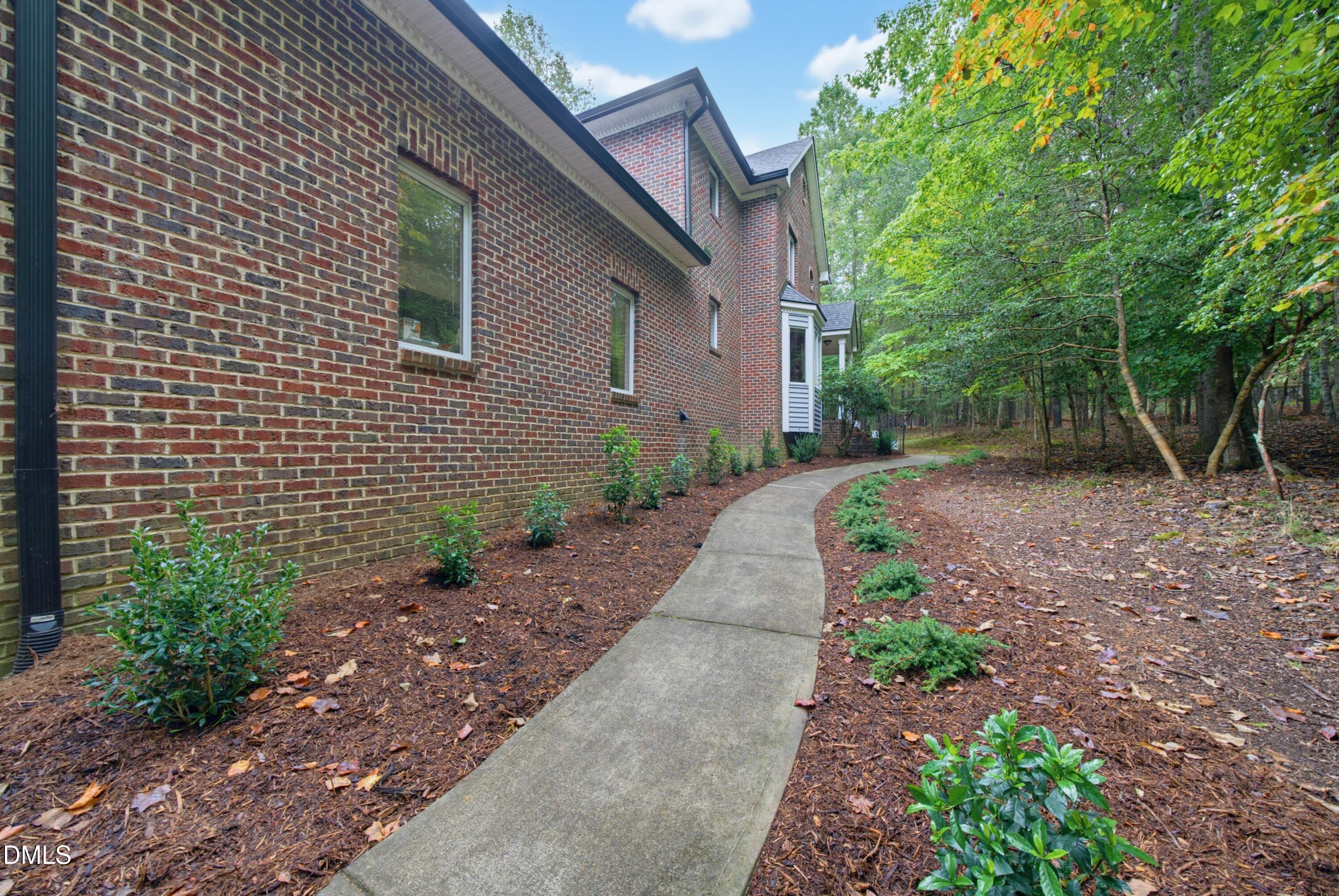 1105 Erins Way Lane