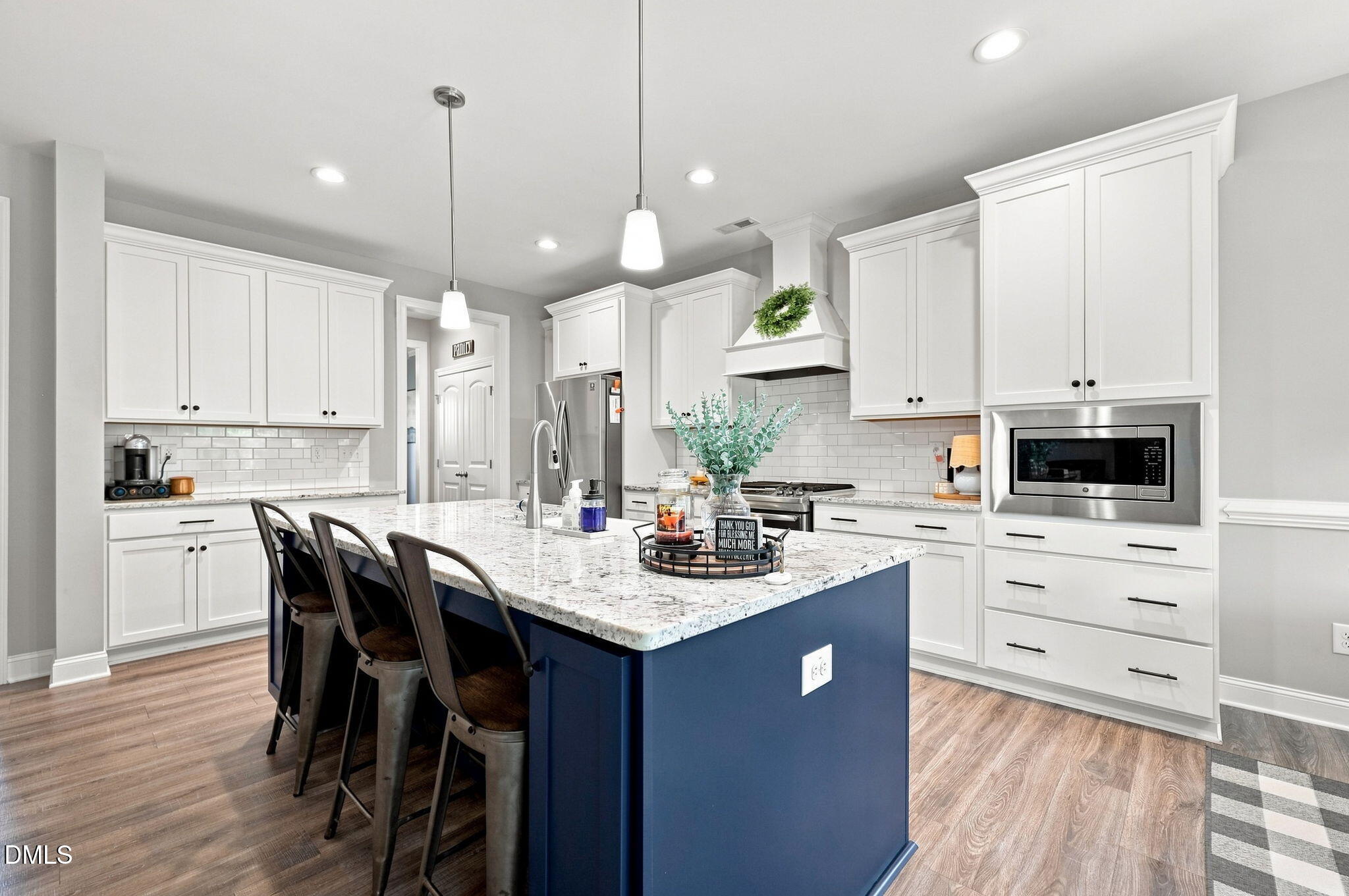 2013 Edens Ridge Avenue