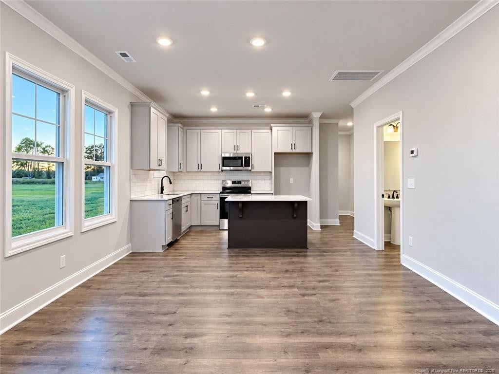 147 Evelene Way