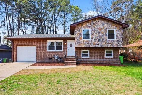 Photo of 2608 Adcox Place, Raleigh, NC 27610 (MLS # 10190445)