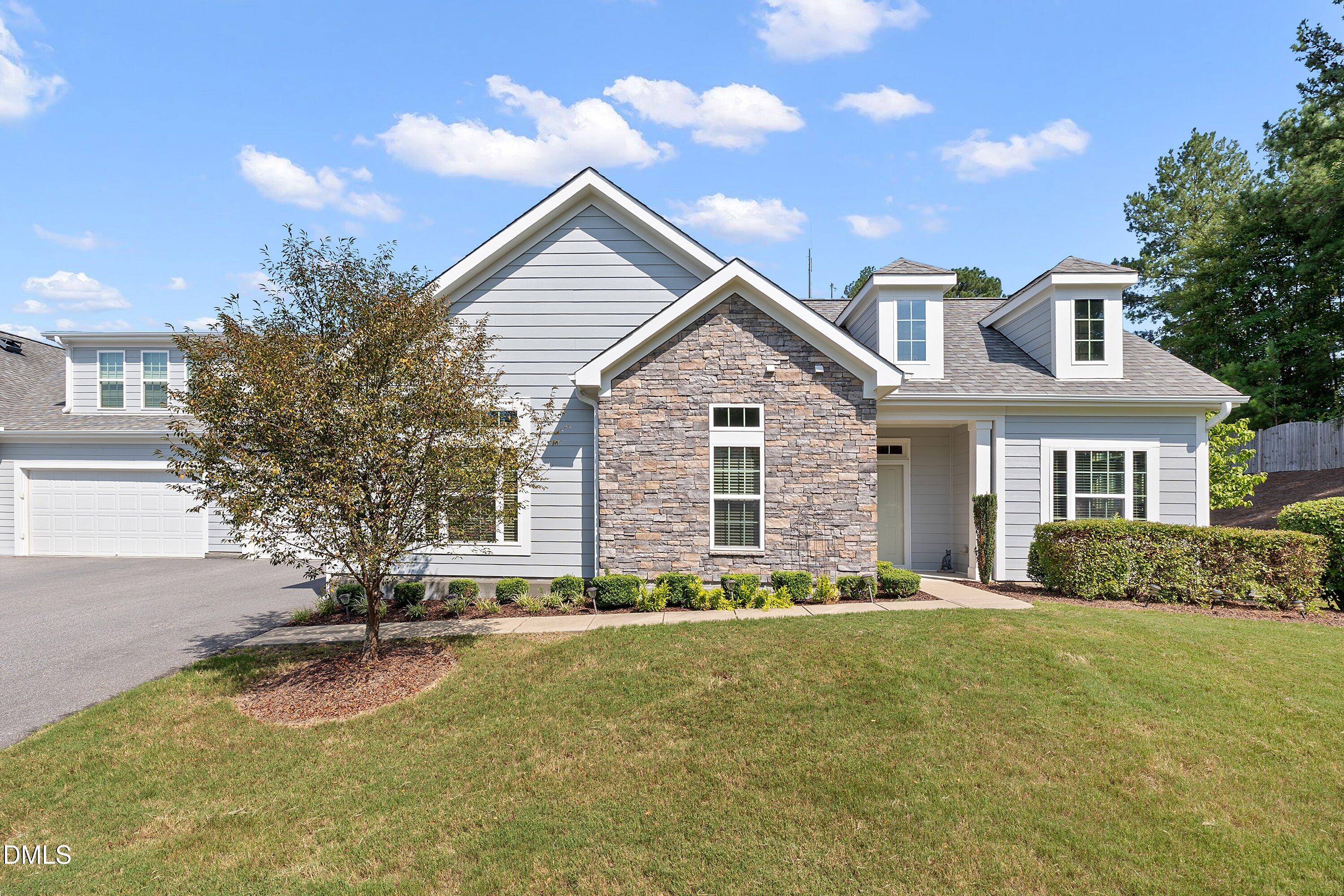 824 Blue Bird Lane