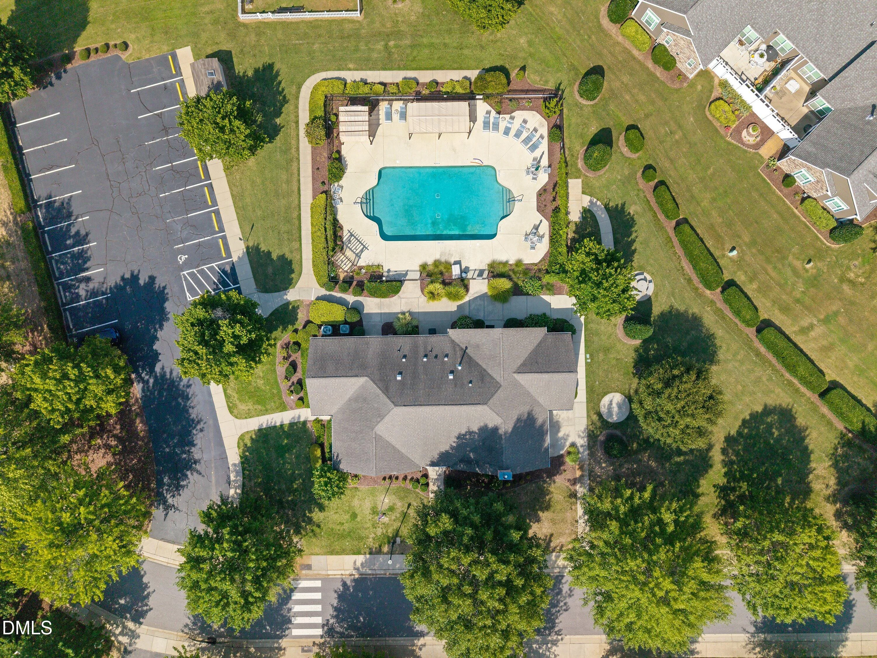 824 Blue Bird Lane