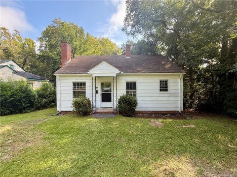 Photo of 134 Kensington Circle, Fayetteville, NC 28301 (MLS # LP769727)