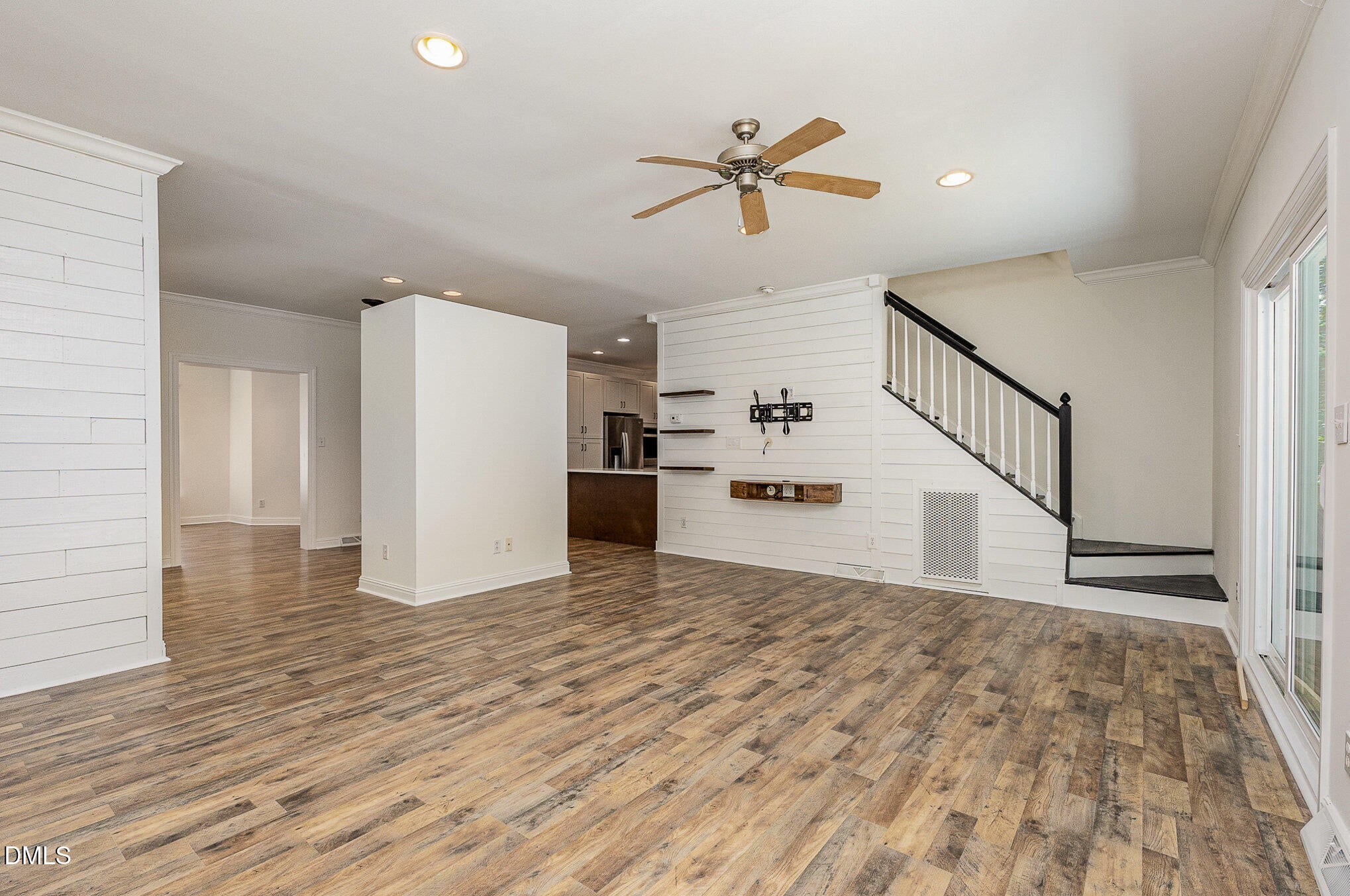 6086 Dunes Drive