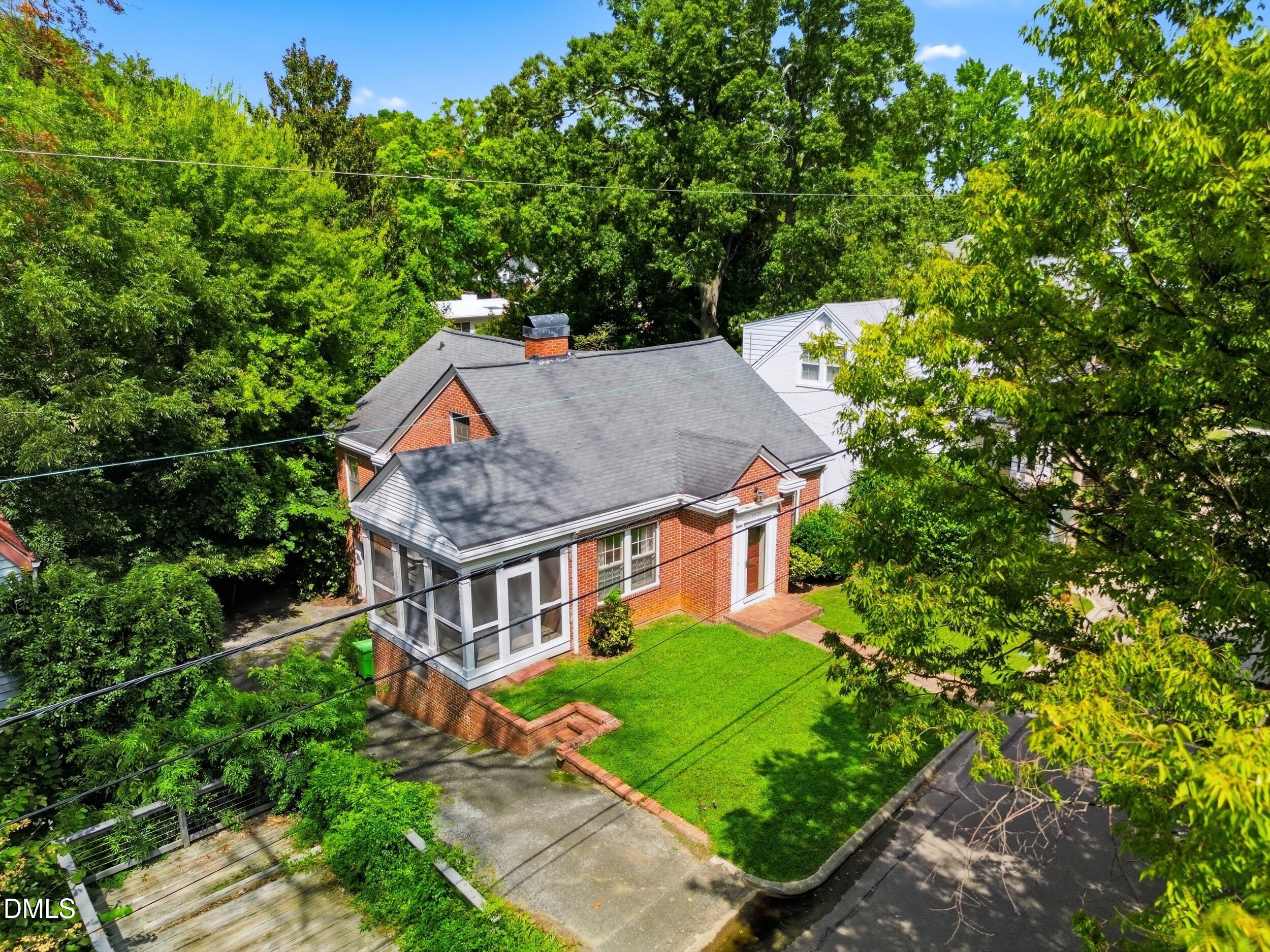 1420 Park Drive
