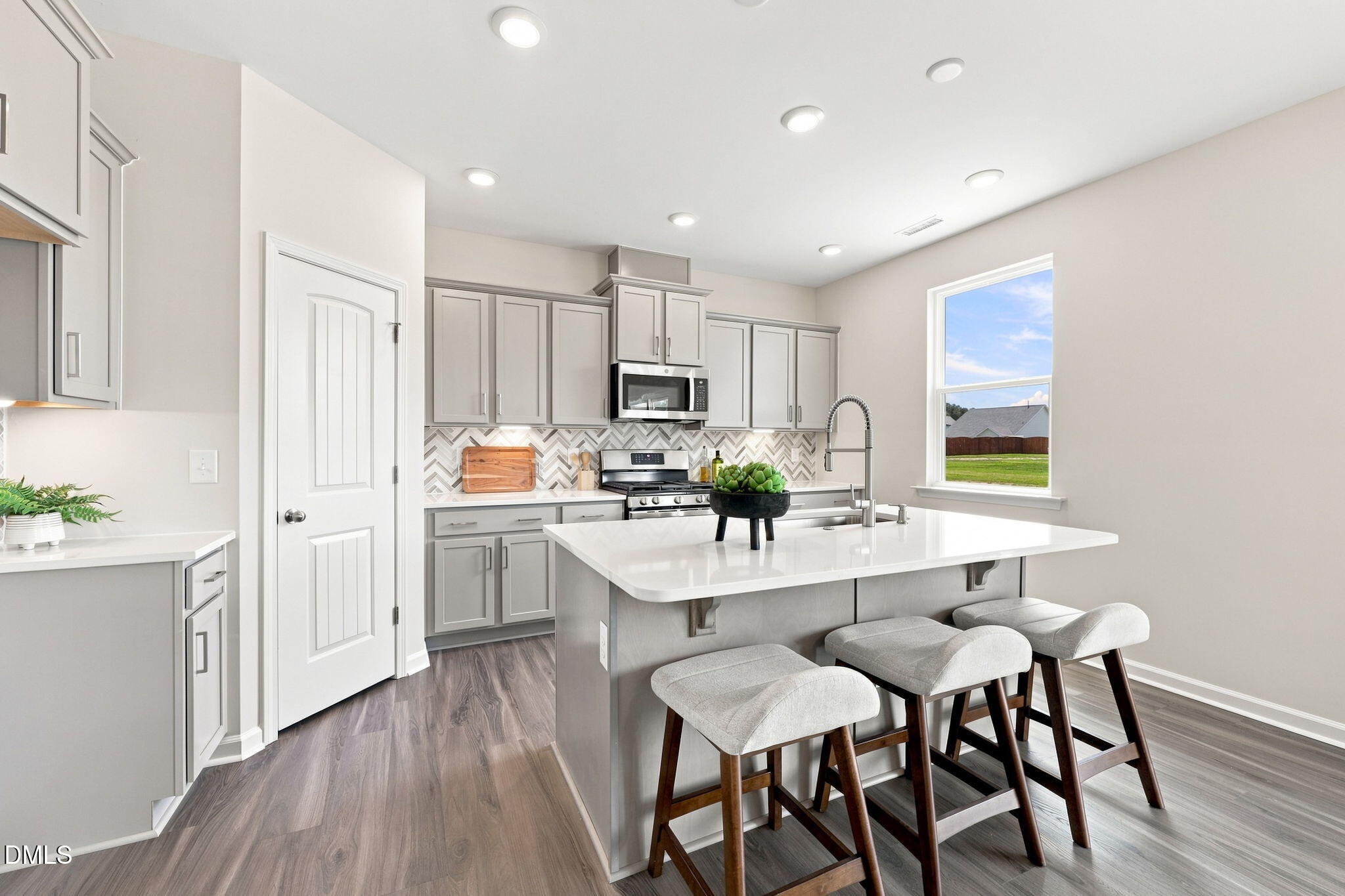 121 Barn Door Drive