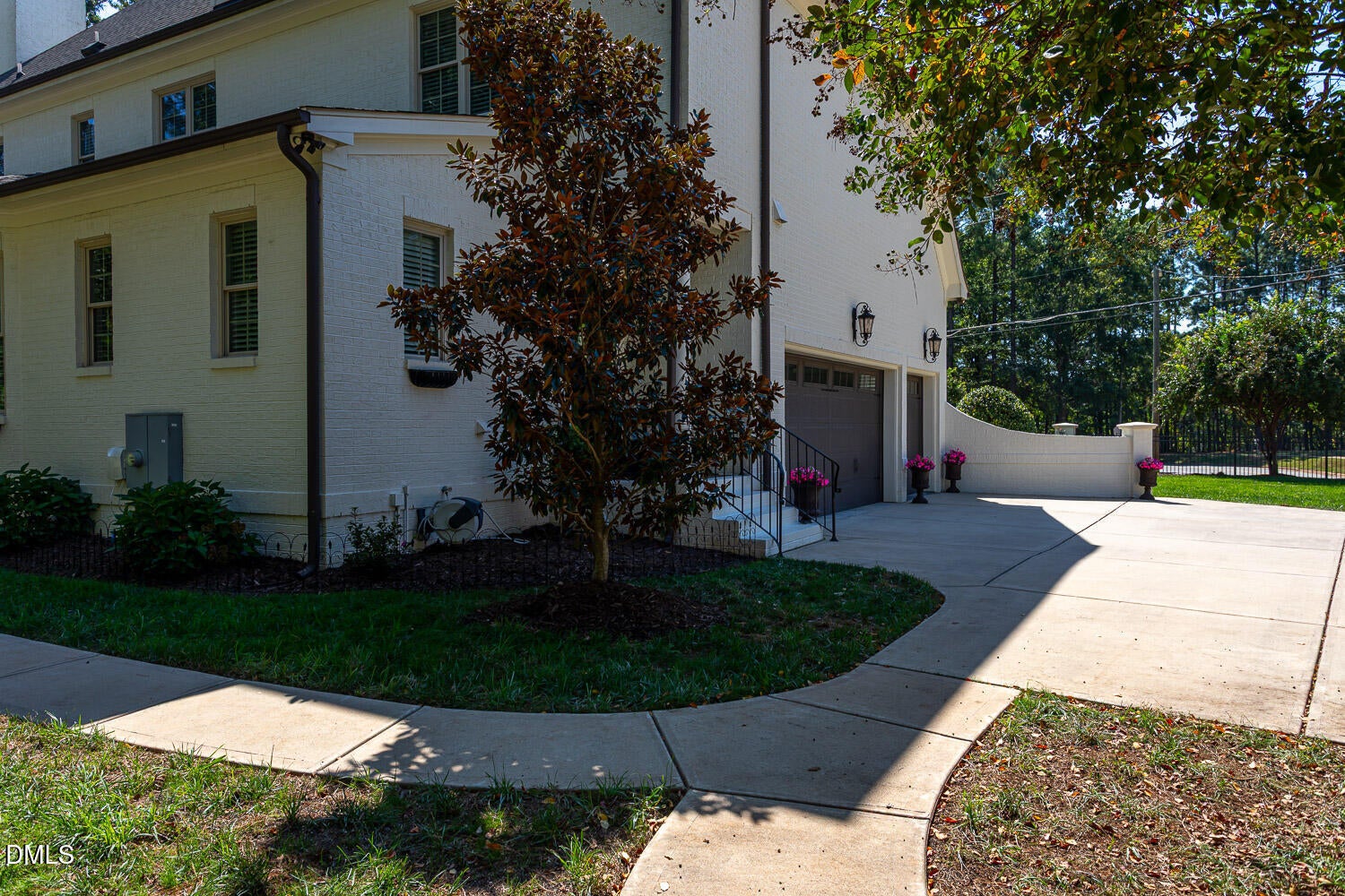 7926 Ray Road