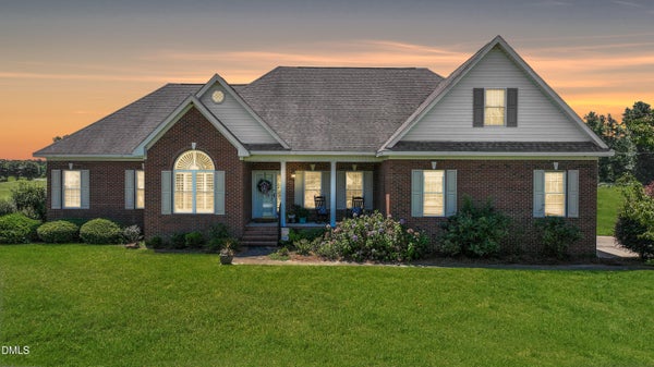 115 HUNTERS WALK LN, CLINTON, NC 28328 - Image d31a256f9eb2e5ac0f4550d686c75fb1/3472277060